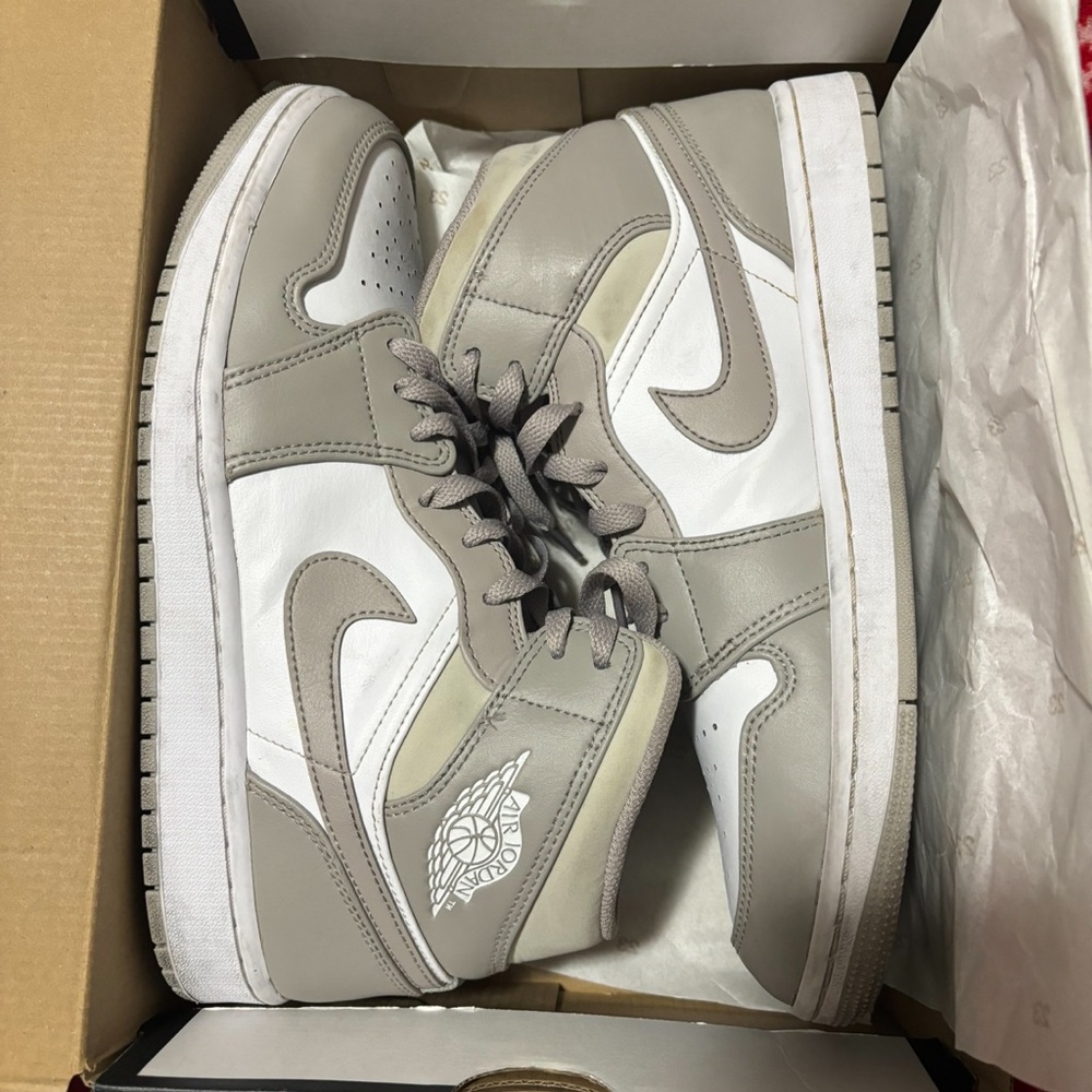 Air Jordan 1s